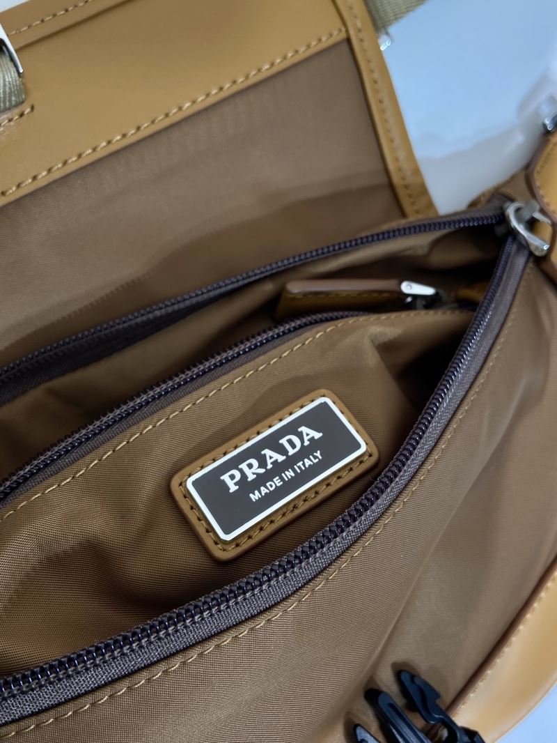 Pra*a waist chest packs